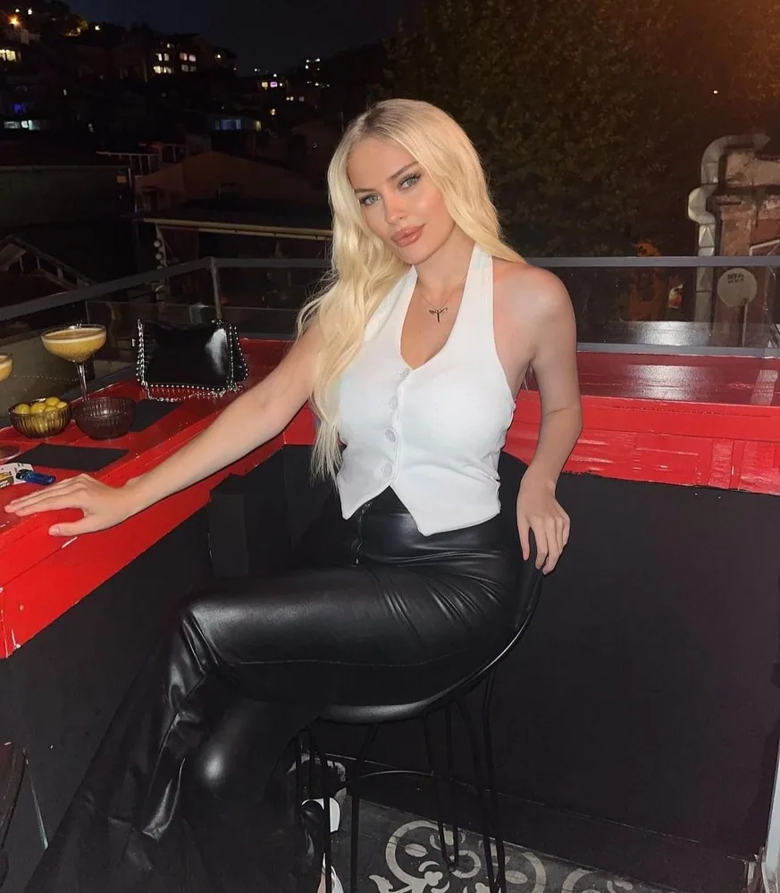 Escort Gosol