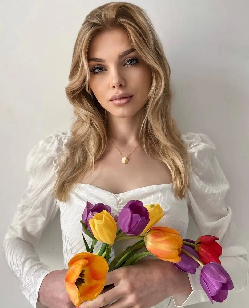 Escort Deea78