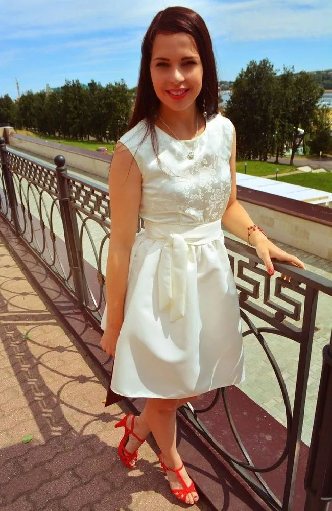 Escort Dora