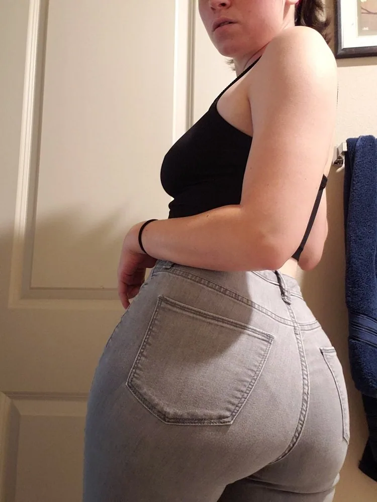 Escort Nives