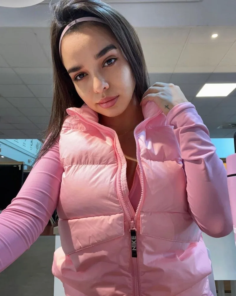 Escort Nada