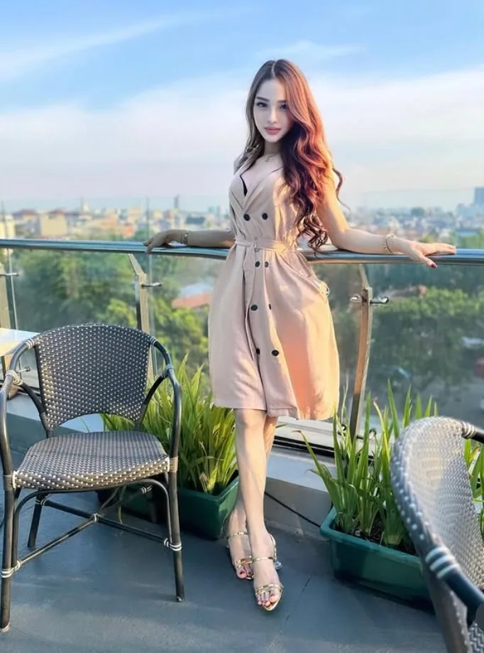 Escort Nina