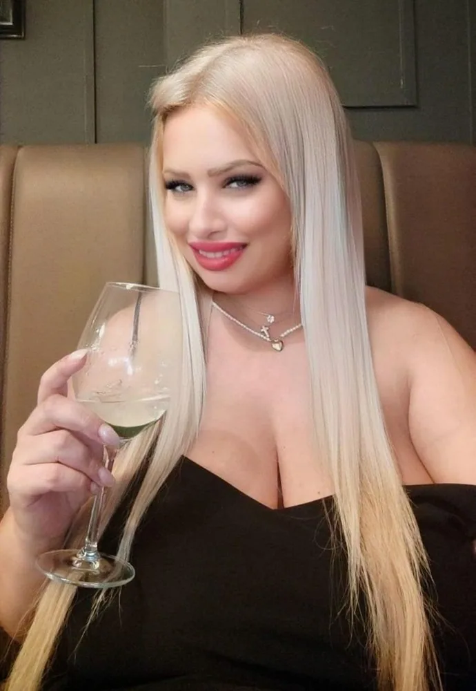 Escort Iva