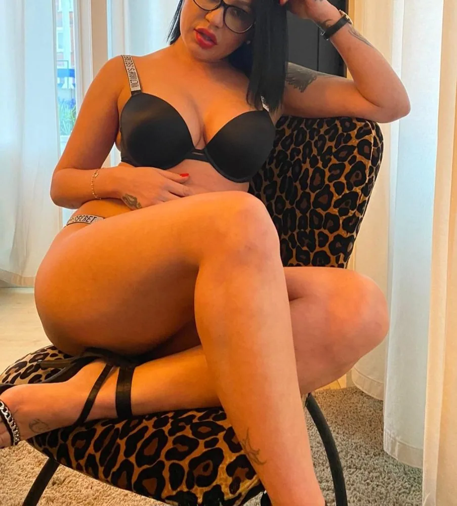 Escort Mia