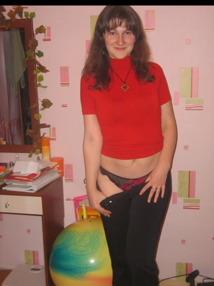 Escort Junia