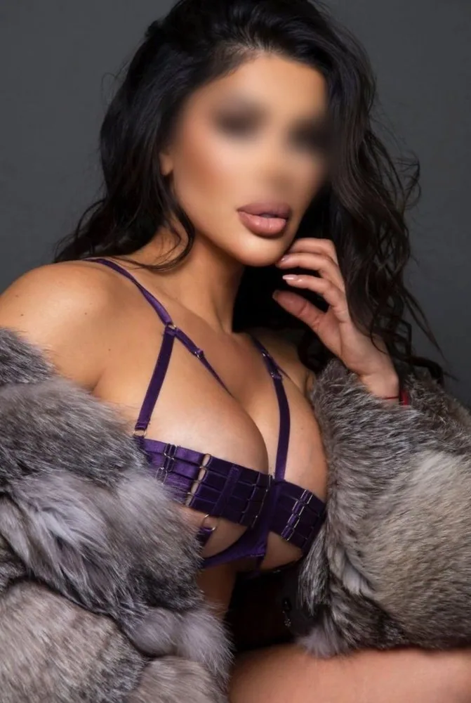 Escort Renata