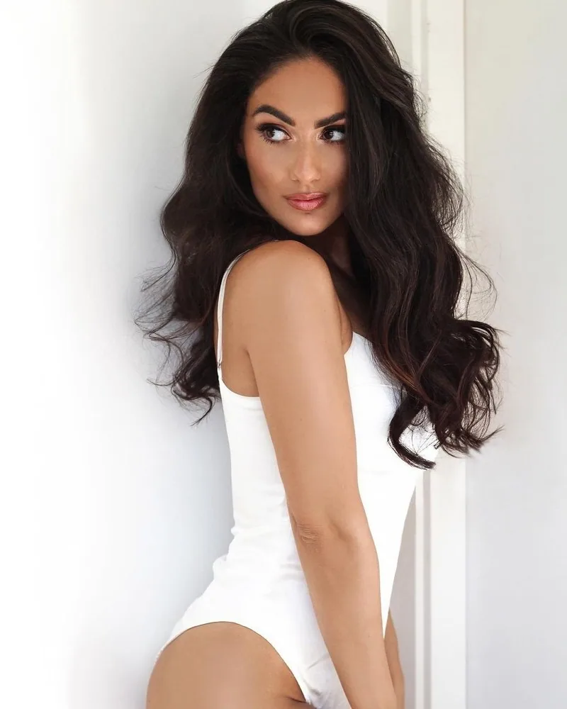 Escort Josipa