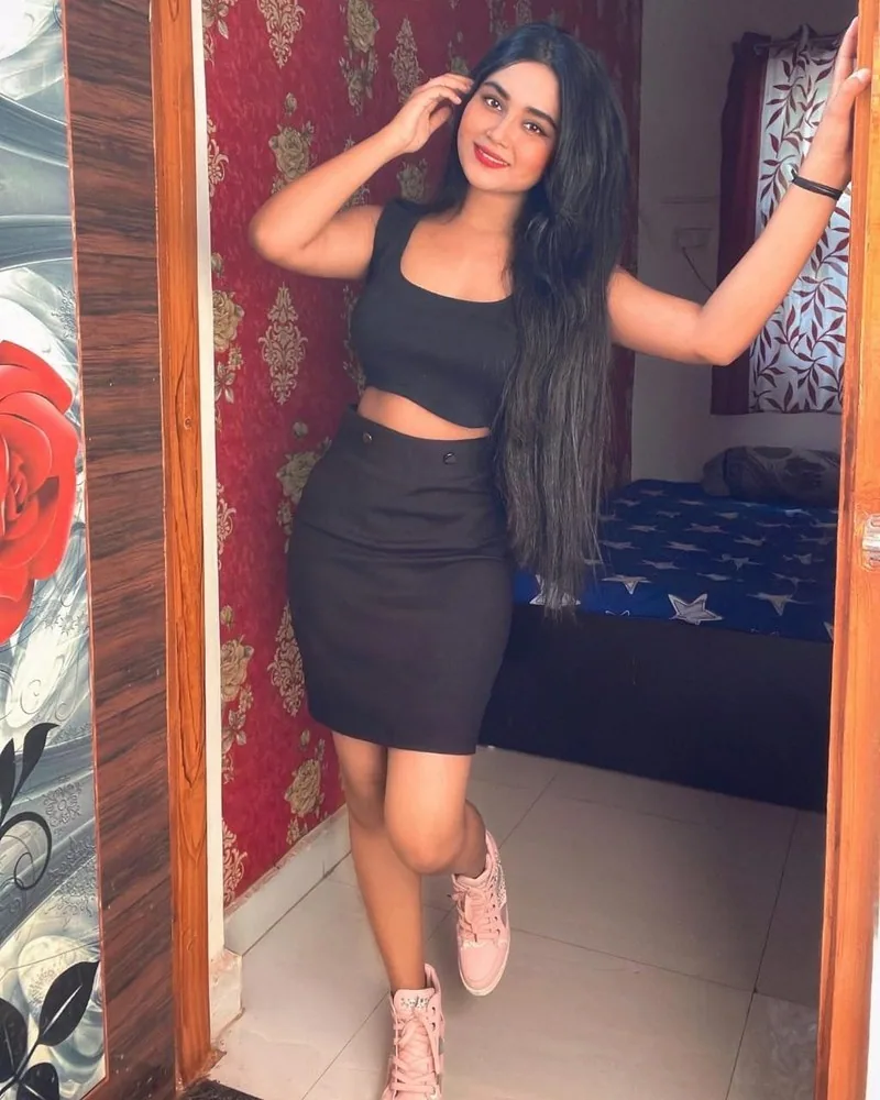 Escort Nives