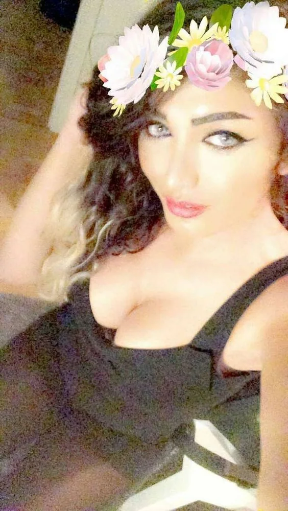 Escort Rokhya