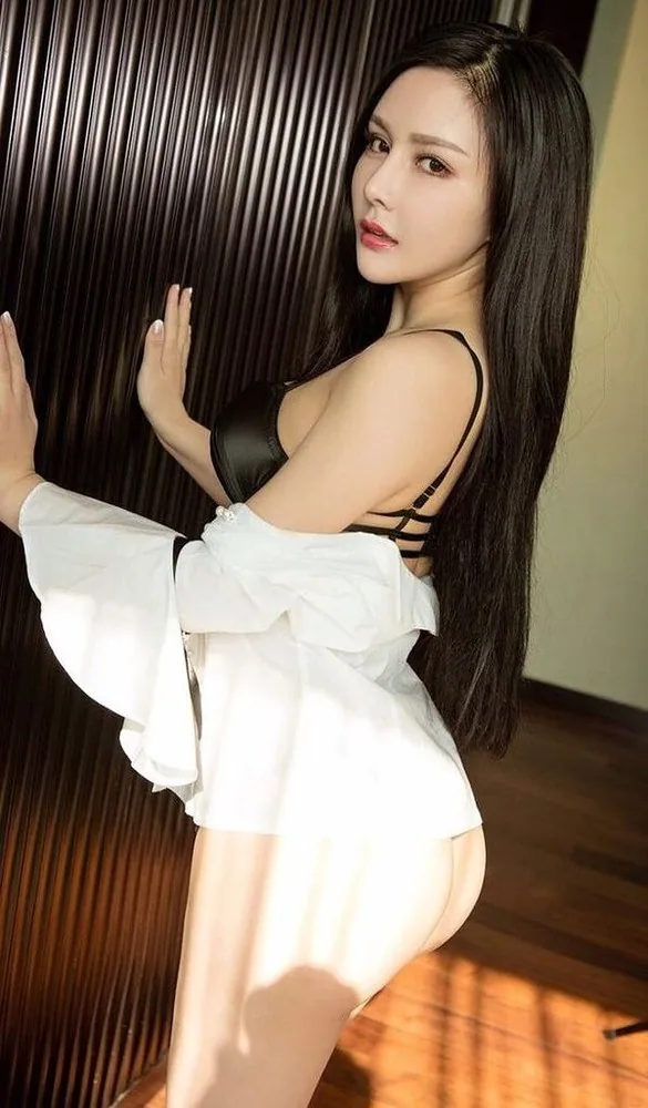 Escort Hana