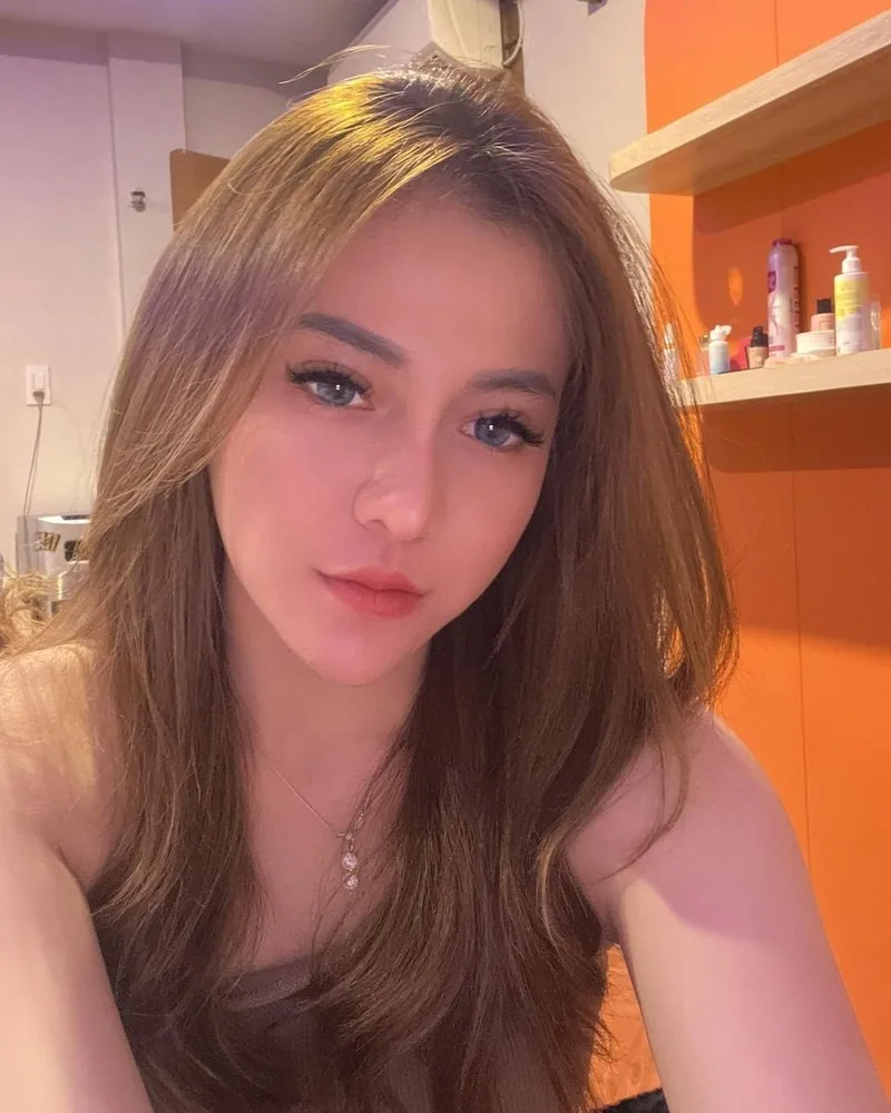 Escort Mia