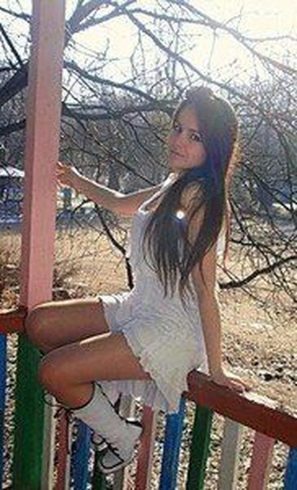 Escort Oona